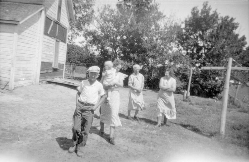 Sunday Stroll, 1920s