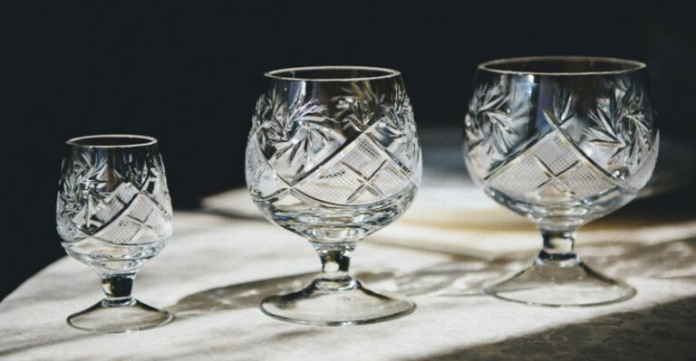 14 Ways To Tell If Your Vintage And Antique Glassware Are Worth A Lot Of Money