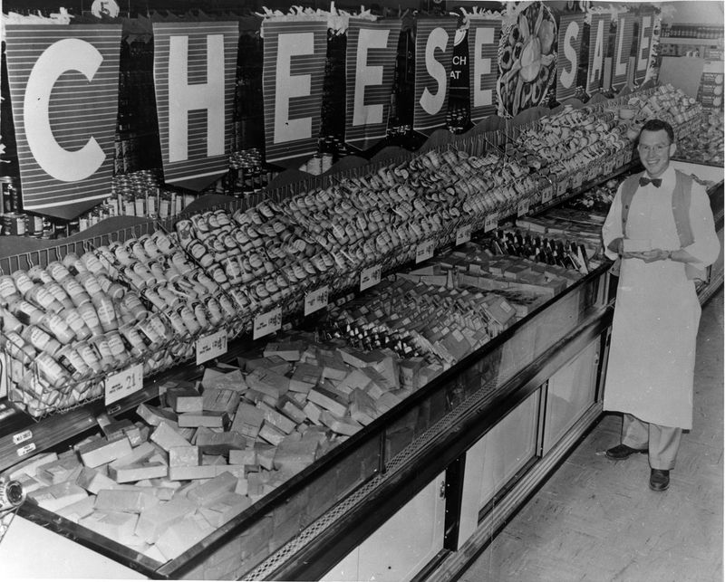 Albertsons: Cheese Department in 1955