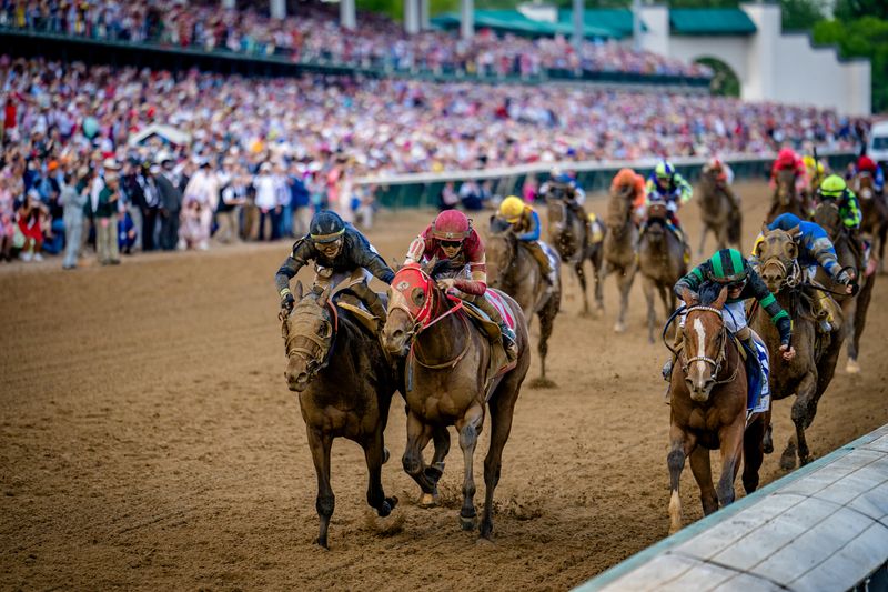 Kentucky: Horse Racing Fashion