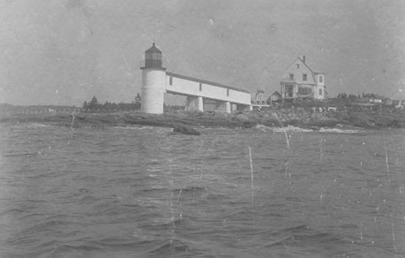 Maine: Lighthouse and Lobster