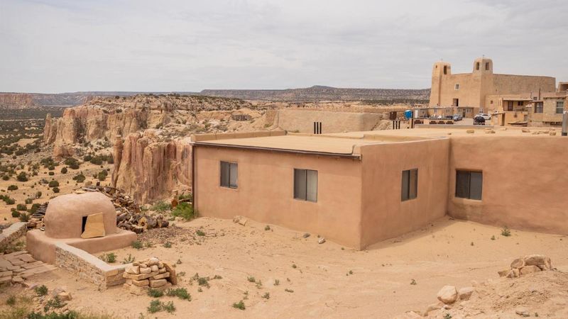 New Mexico: Adobe Architecture