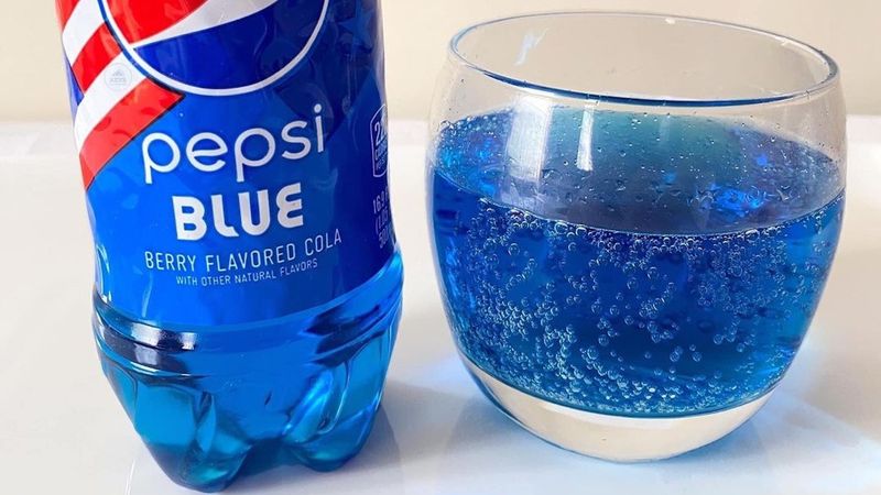 Pepsi Blue (2002-2004) – Because Regular Pepsi Wasn’t Blue Enough