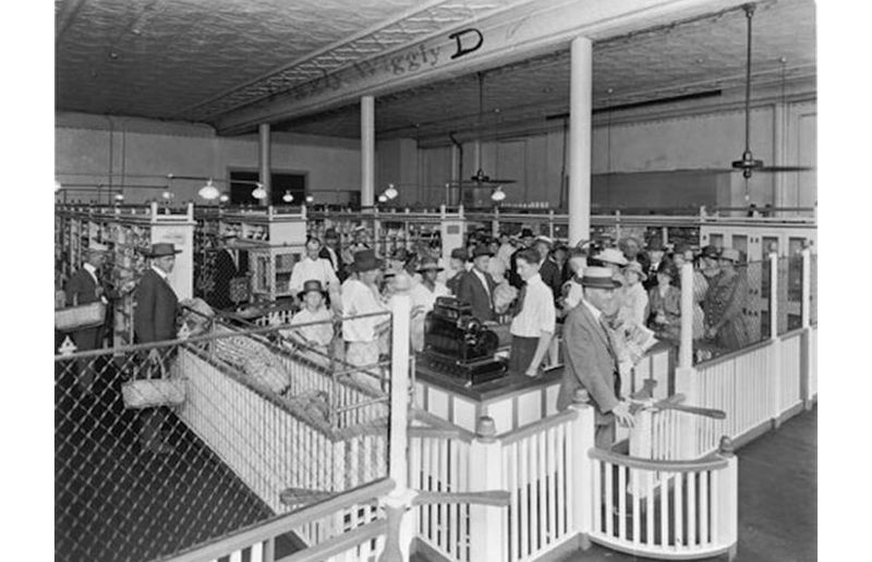 Piggly Wiggly: Checkout Lanes in 1918