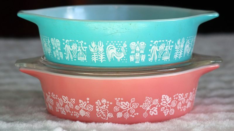 Pyrex Dishes (Especially Rare Colors & Patterns)