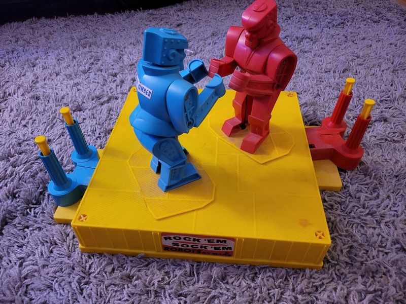 Rock 'Em Sock 'Em Robots