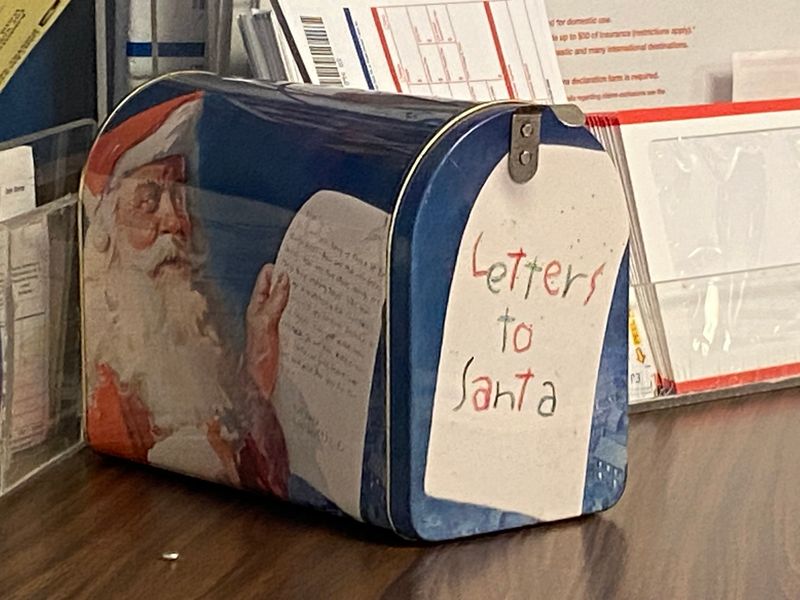 Mailing Letters to Santa (and Actually Getting a Response!)