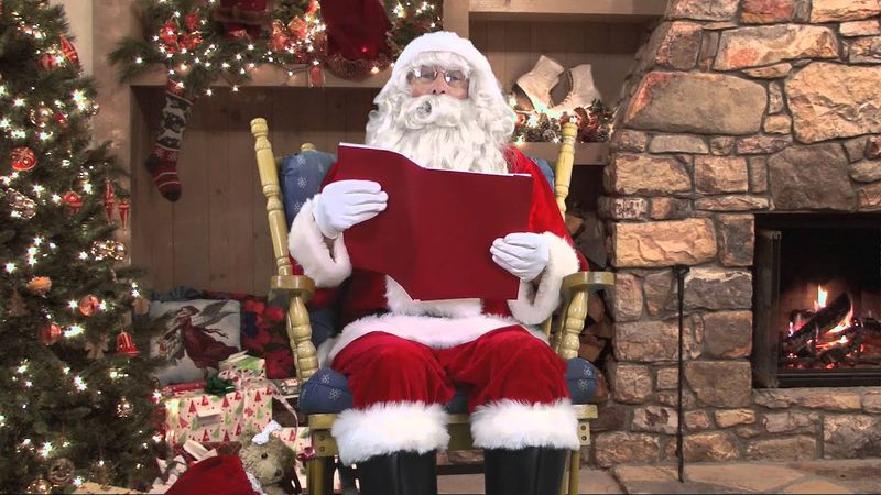 Reading ‘Twas the Night Before Christmas on Christmas Eve