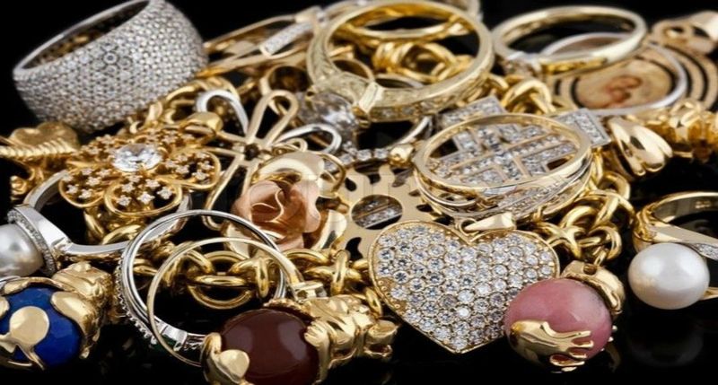 Broken Jewelry “To Fix One Day”
