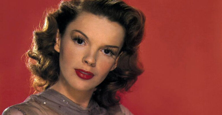 15 Old Hollywood Goddesses Who Made The 1940s Absolutely Unforgettable