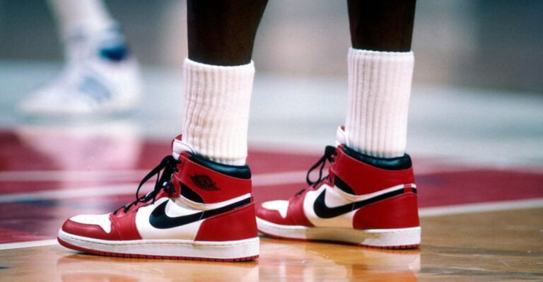 6 ’80s Clothing Brands That Totally Flopped – And 6 Throwback Labels Still Worth Rocking
