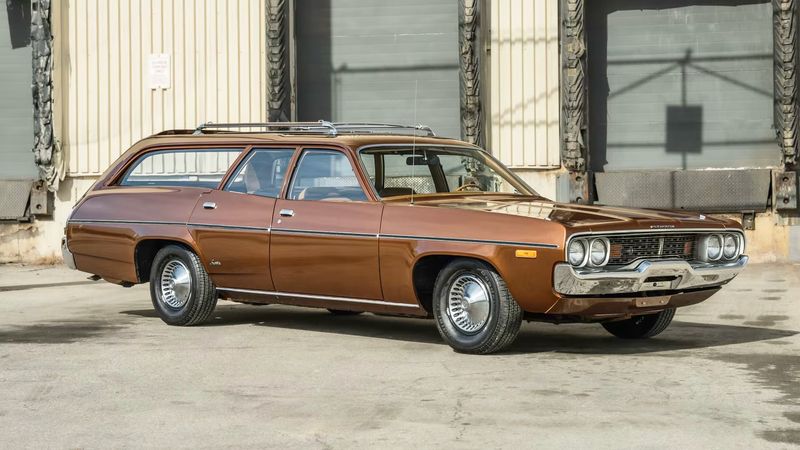 Plymouth Satellite Wagon