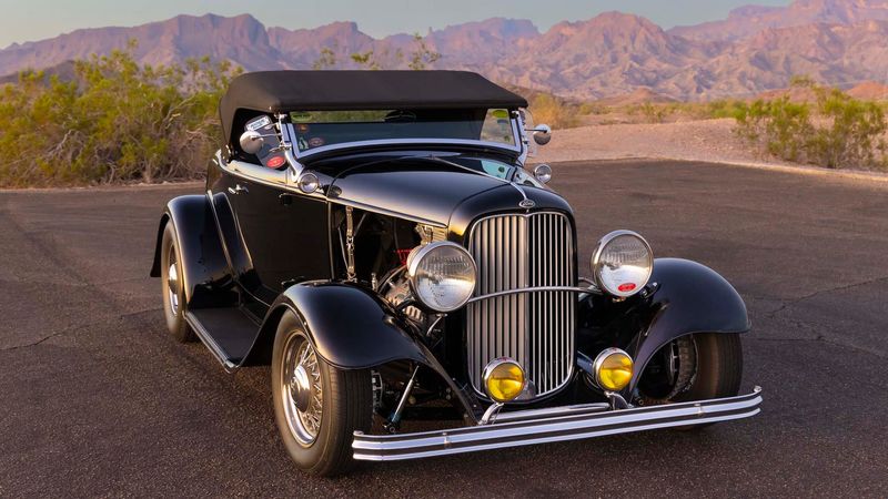 Ford Roadster V8