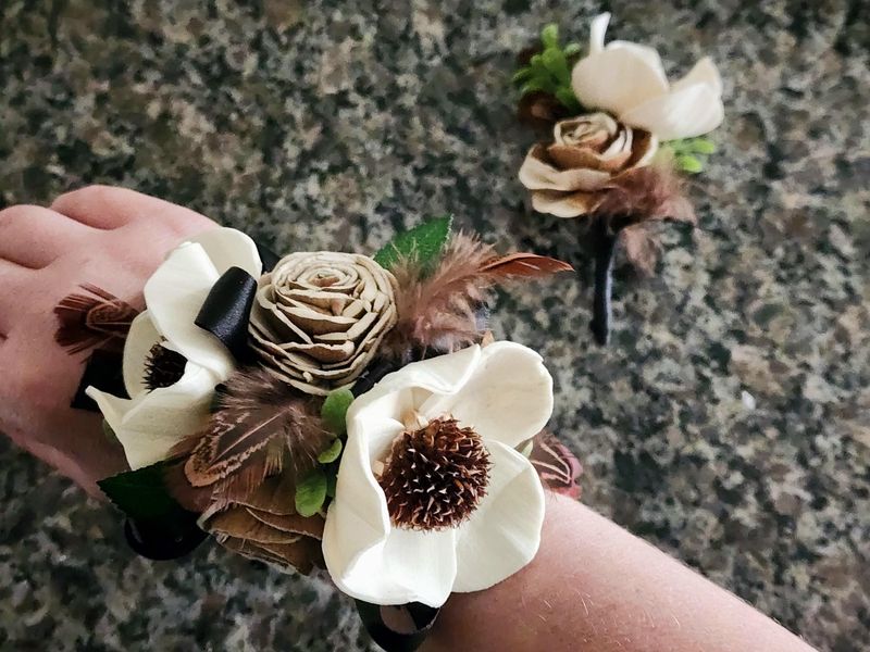 DIY Boutonnières From the Grocery Store Flower Section