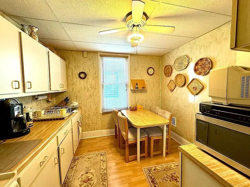 Wood-Paneled Walls That Screamed 'Sophisticated'