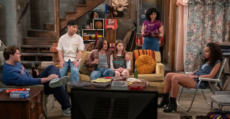 17 Sitcom Houses That Made No Architectural Sense (But We All Loved Anyway)