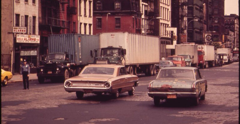 20 Photos Of What Living In 1973 Looked Like