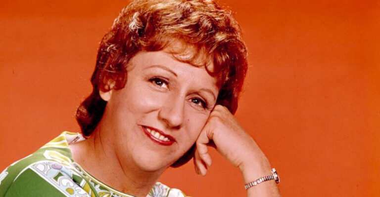 27 Celebrities From The 70s That Everyone Forgot About