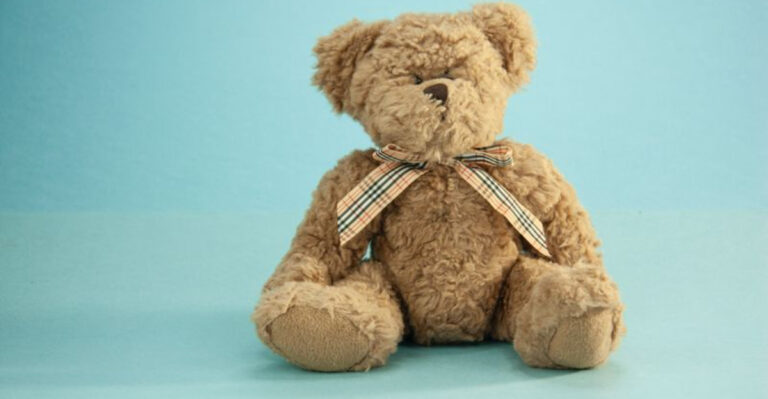 6 Stuffed Toys That Were Just Plain Weird – And 6 Childhood Favorites We’ll Always Love