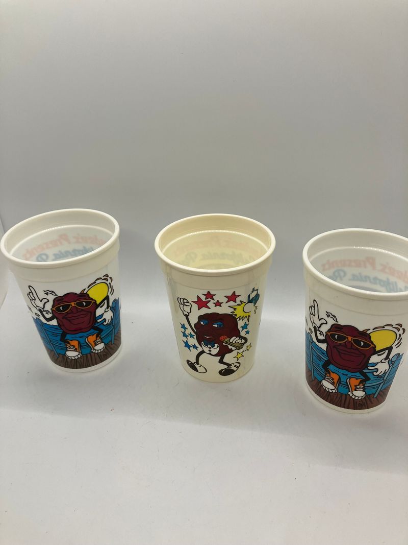 Hardee's California Raisins Collector Cups