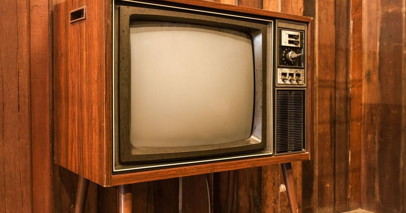 TV Channel Pliers