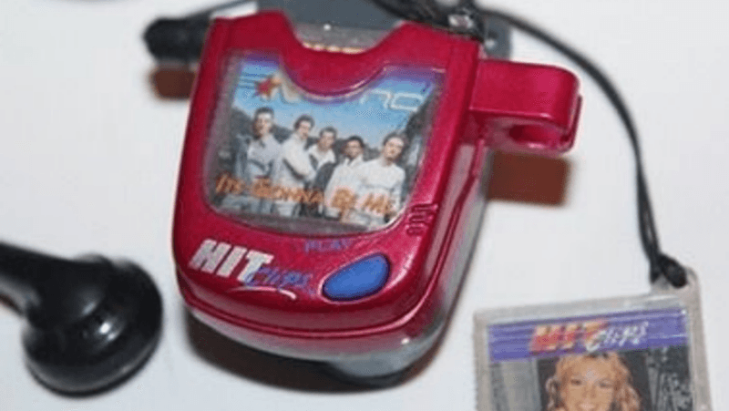 HitClips: Tiny Music Players With Tinier Songs