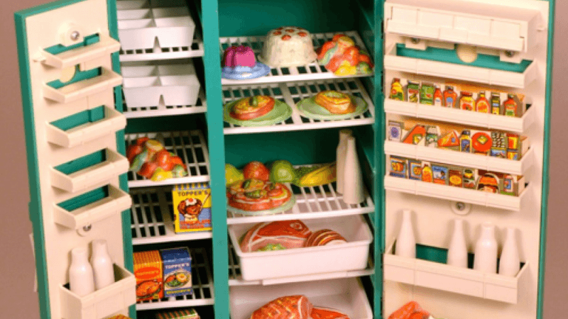 Suzy Homemaker: The Miniature Appliance Empire