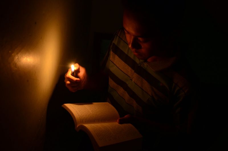 Reading in Dim Light: Eye Strain, Not Damage