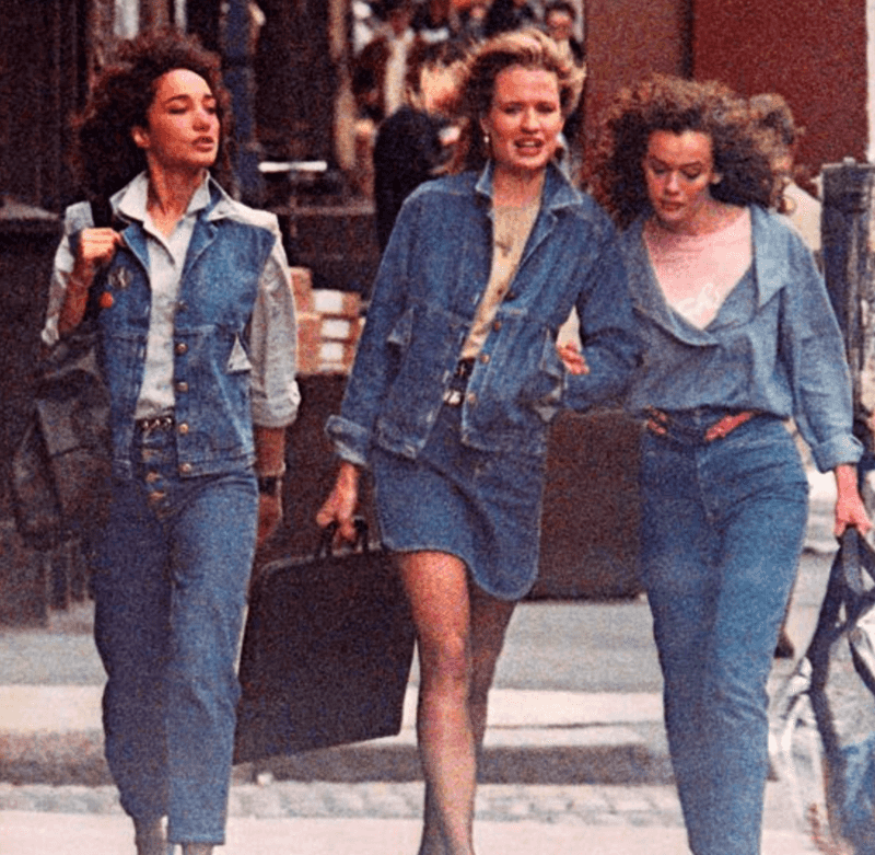 High-Waisted Jeans