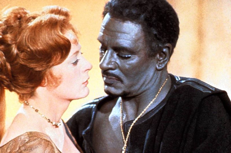 Laurence Olivier's Blackface Othello