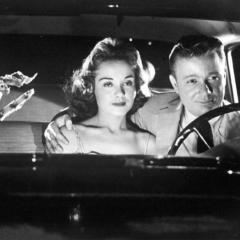 Car Radios Created Mobile Romance Spaces