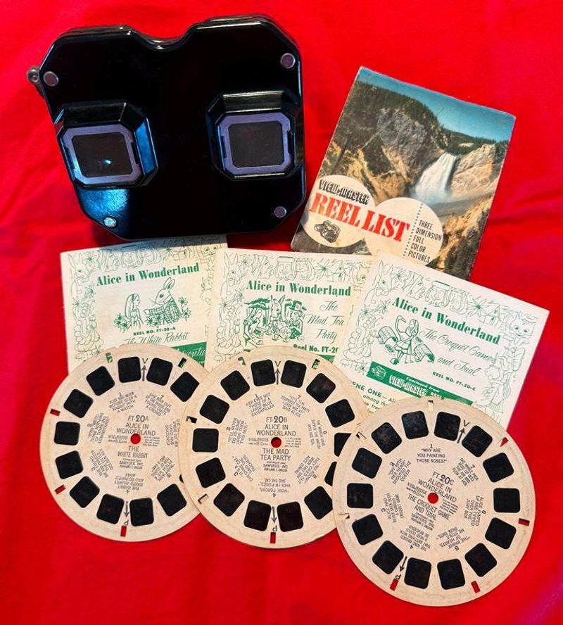 View-Master: Geography Lessons in 3D