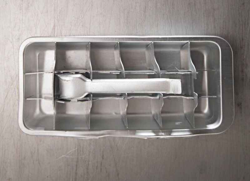 The Metal Ice Cube Tray Struggle