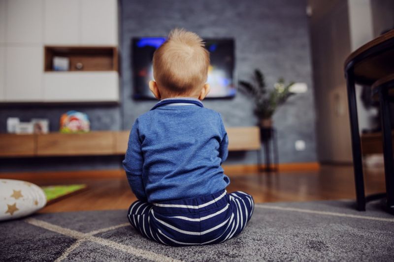 Your Eyes Will Turn Square If You Watch Too Much TV