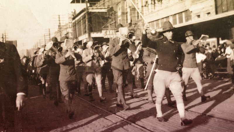 WWI Soldier Returning Home (1919)