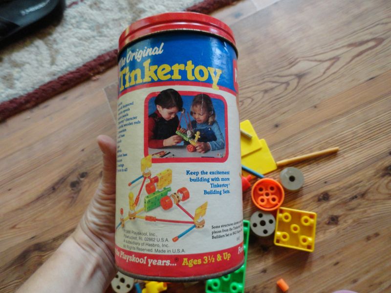 Tinkertoy: Architecture School in a Canister