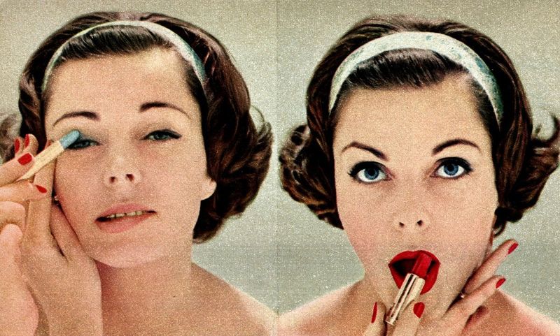 Ladies Never Left Without Makeup